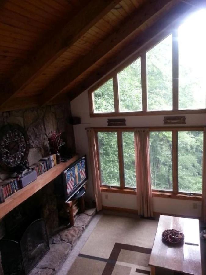 Want To Feel Like You'Re Up In The Trees!! What A Great View! Villa Gatlinburg Exterior photo
